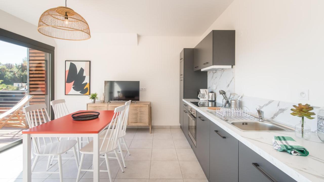 "Le Soleil Levant" Avec Balcon Et Parking Prive, 2 Adultes Et 1 Enfant 萨尔拉拉卡内达 外观 照片